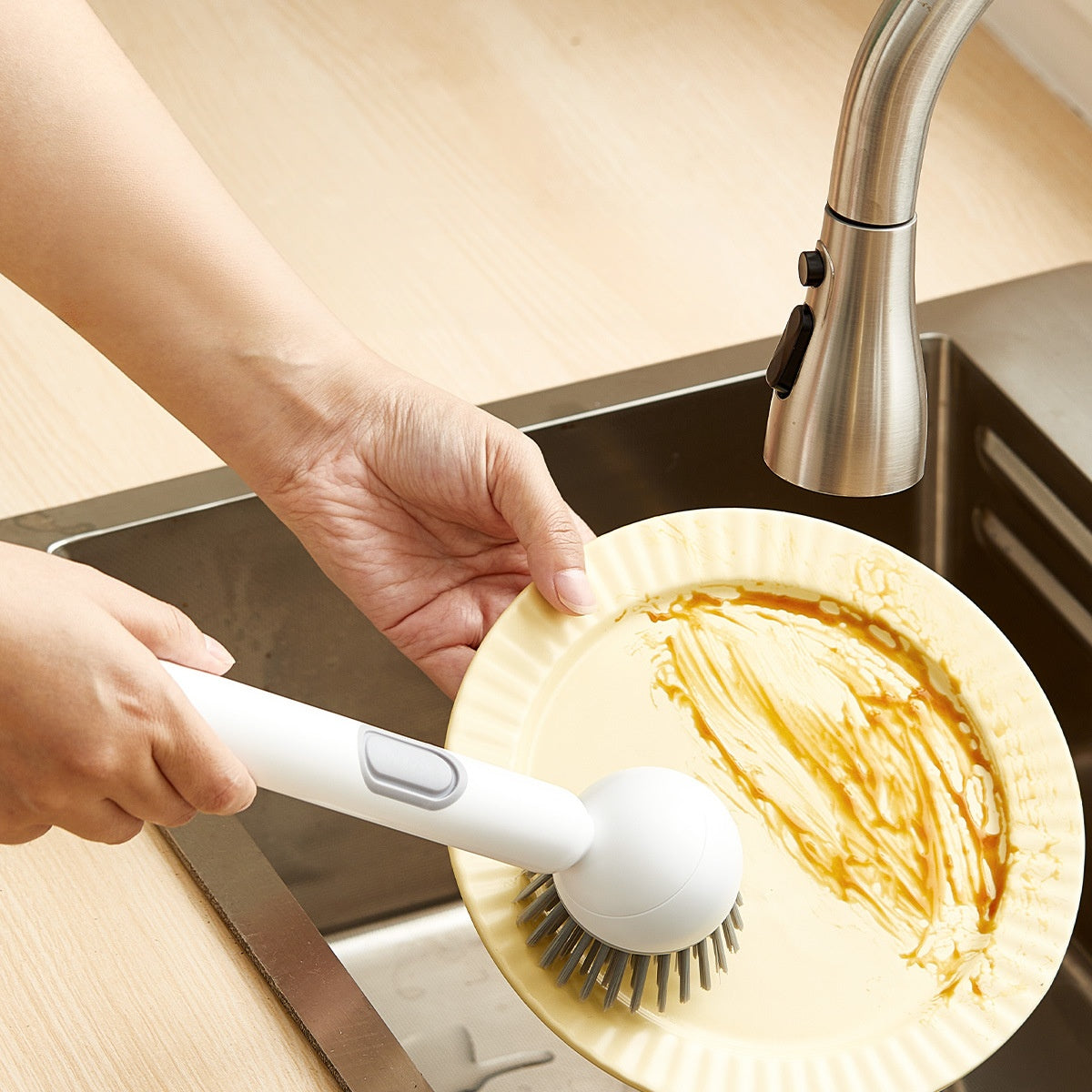 Kitchen long handled rotating pot brush