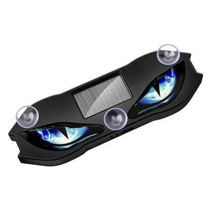 Solar-Powered LED Car Warning Light - Solar-powered, weatherproof,automatic activation at dark - formore safety on the roadside